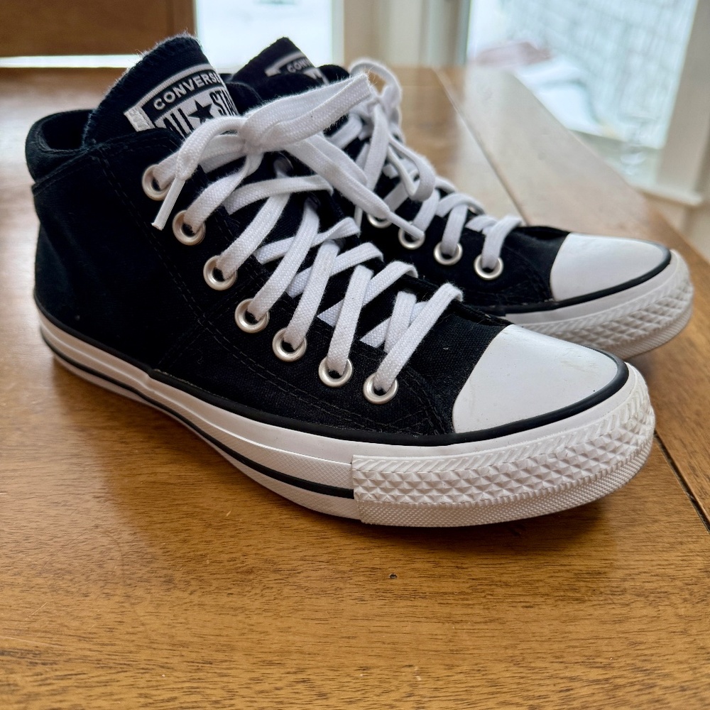 Converse Mid Women's Sneakers Size 6 Black